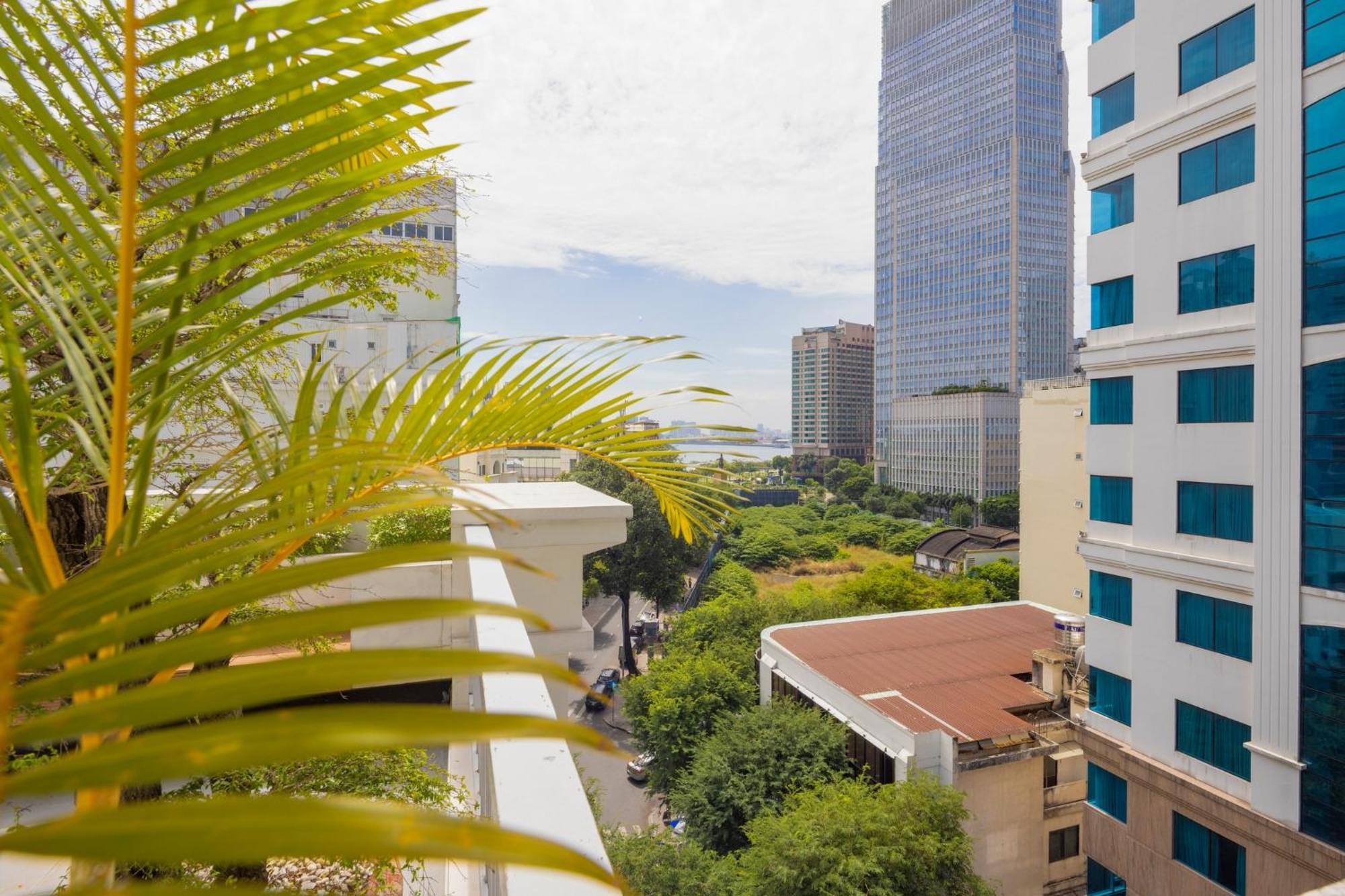 White Lotus Hotel Saigon Ho-Chi-Minh-Stadt Exterior foto