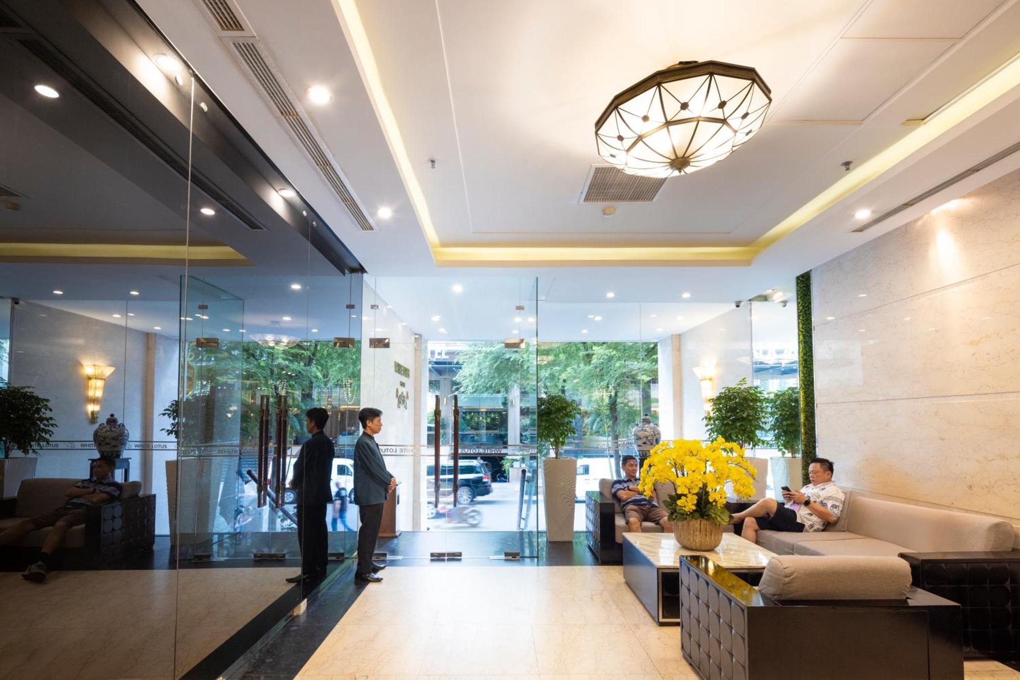 White Lotus Hotel Saigon Ho-Chi-Minh-Stadt Exterior foto
